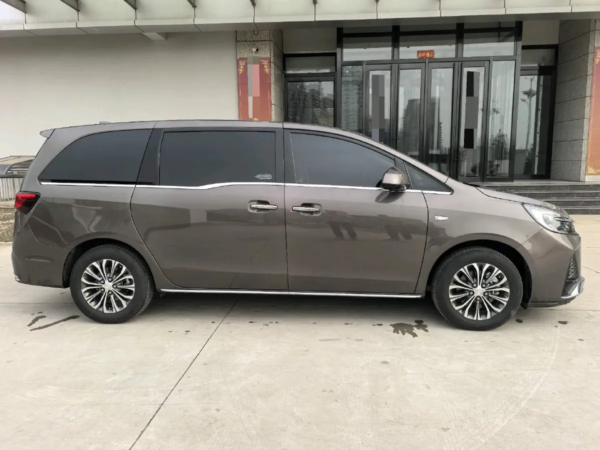 2023 Buick GL8 2.0T 237HP L4 9AT,autocango,china used car exporter,china ev exporter,chinese used car exporter,chinese used ev exporter