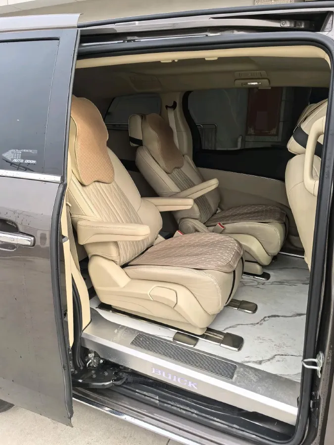 2023 Buick GL8 2.0T 237HP L4 9AT,autocango,china used car exporter,china ev exporter,chinese used car exporter,chinese used ev exporter