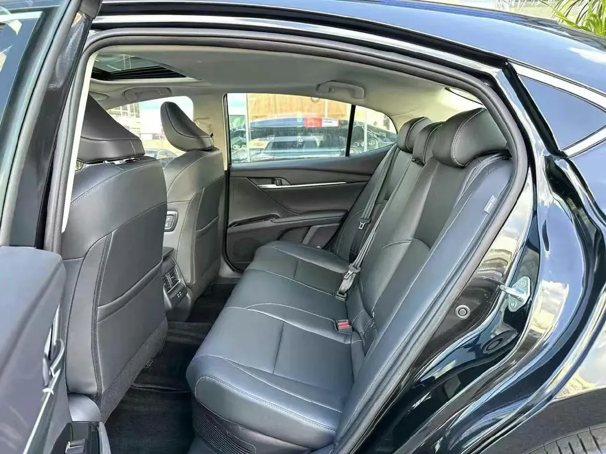 2024 Toyota Camry 2.0L 152HP L4 E-CVT Hybrid,autocango,china used car exporter,china ev exporter,chinese used car exporter,chinese used ev exporter