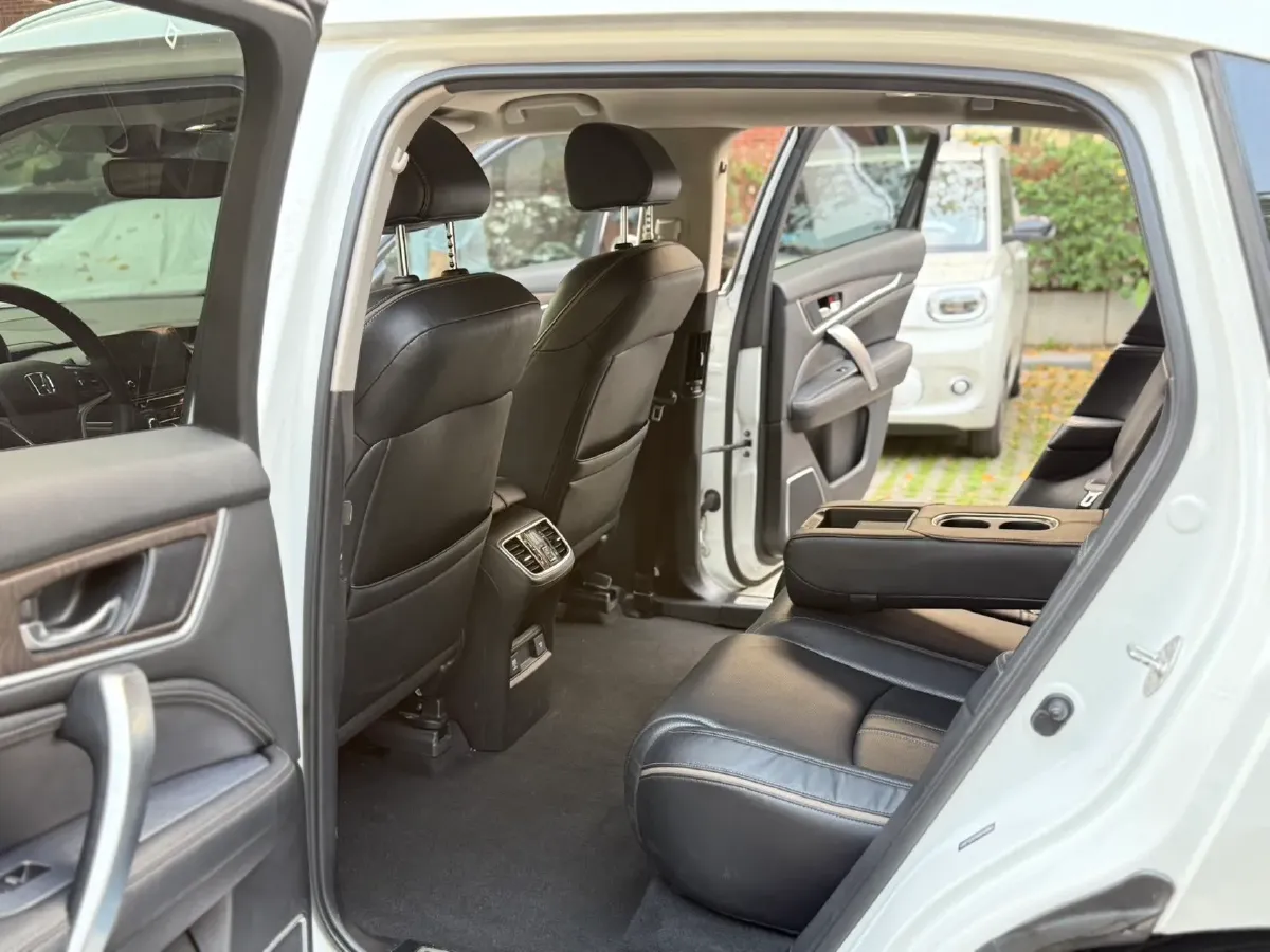 2020 Honda Avancier 2.0T 272HP L4 9AT,autocango,china used car exporter,china ev exporter,chinese used car exporter,chinese used ev exporter