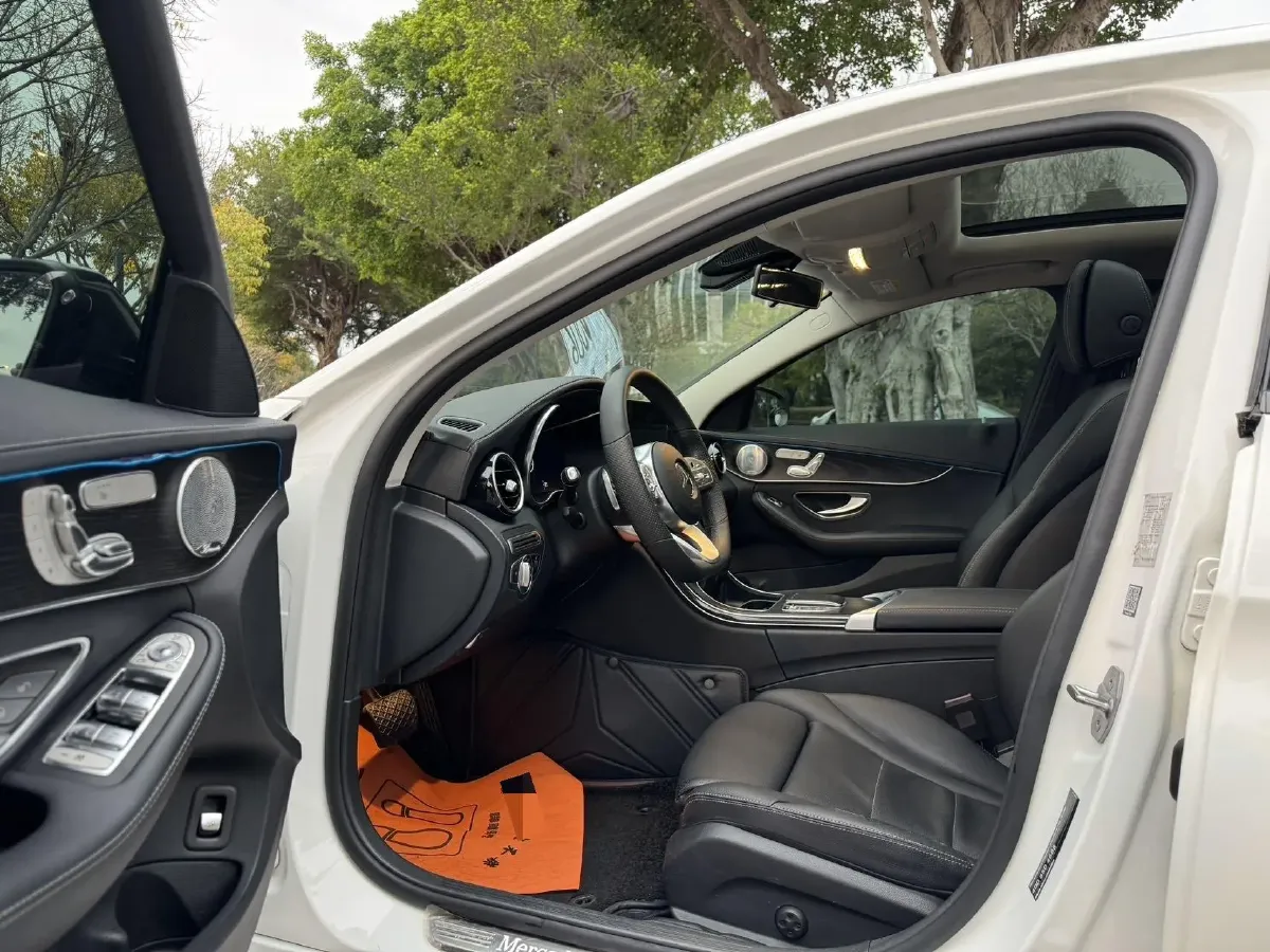 2021 Mercedes-Benz C Class 1.5T 184HP L4 9AT,autocango,china used car exporter,china ev exporter,chinese used car exporter,chinese used ev exporter