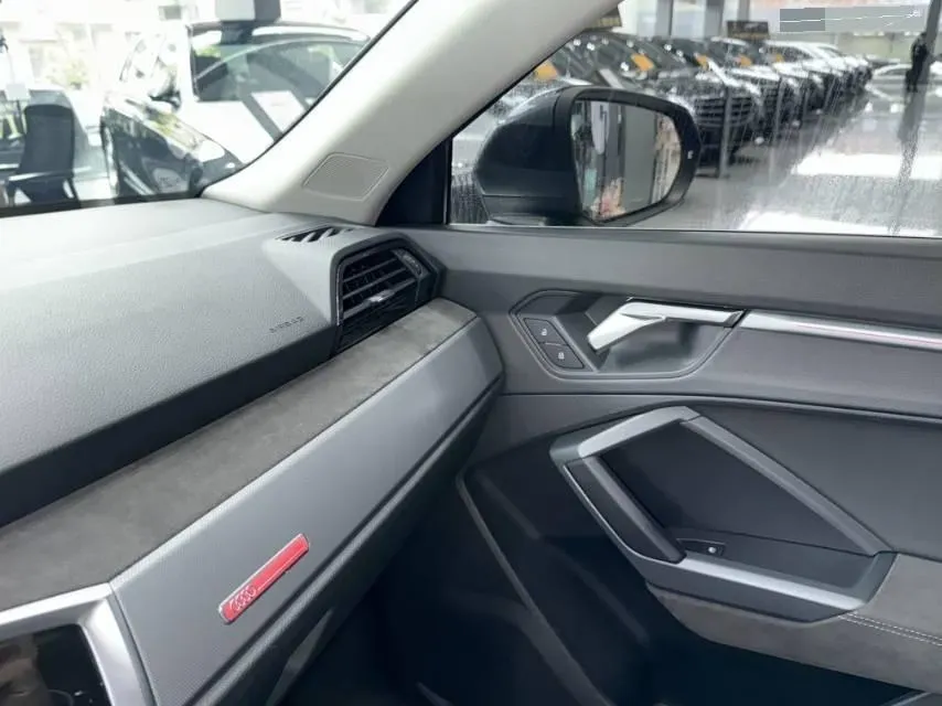 2020 Audi Q3 Sportback 2.0T 186HP L4 7DCT,autocango,china used car exporter,china ev exporter,chinese used car exporter,chinese used ev exporter