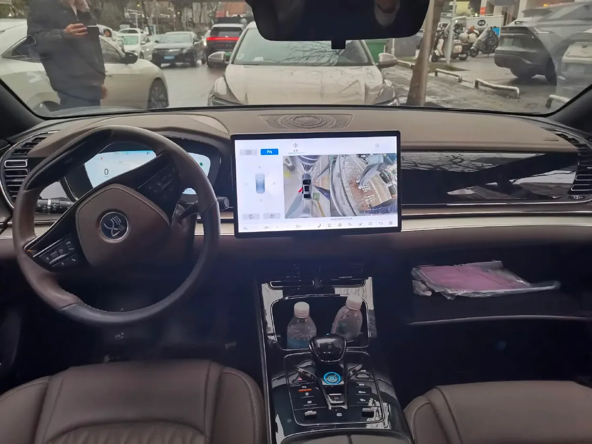 2024 BYD Han BEV 60.48KWH,autocango,china used car exporter,china ev exporter,chinese used car exporter,chinese used ev exporter