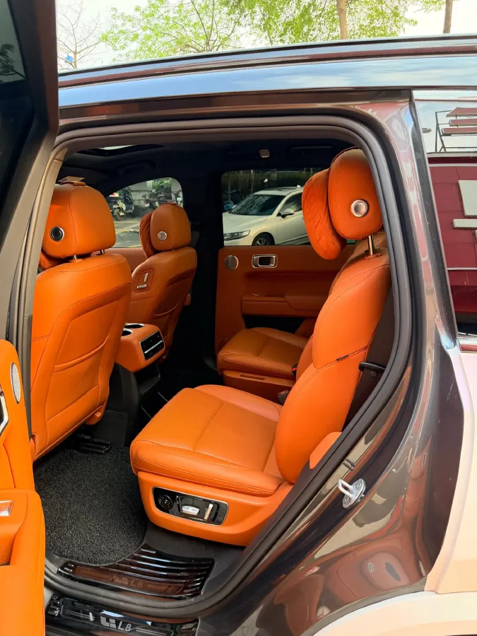 2023 Li L8 Range Extended 154HP REEV 40.9KWH,autocango,china used car exporter,china ev exporter,chinese used car exporter,chinese used ev exporter