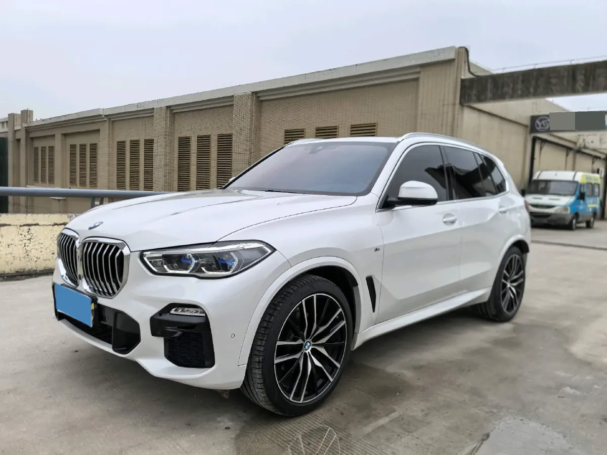 2019 BMW X5 3.0T 340HP L6 8AT,autocango,china used car exporter,china ev exporter,chinese used car exporter,chinese used ev exporter