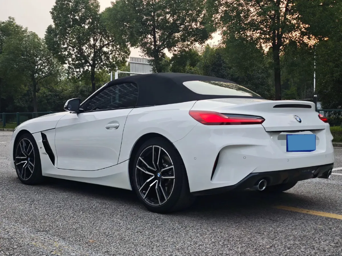 2019 BMW Z4 2.0T 197HP L4 8AT,autocango,china used car exporter,china ev exporter,chinese used car exporter,chinese used ev exporter