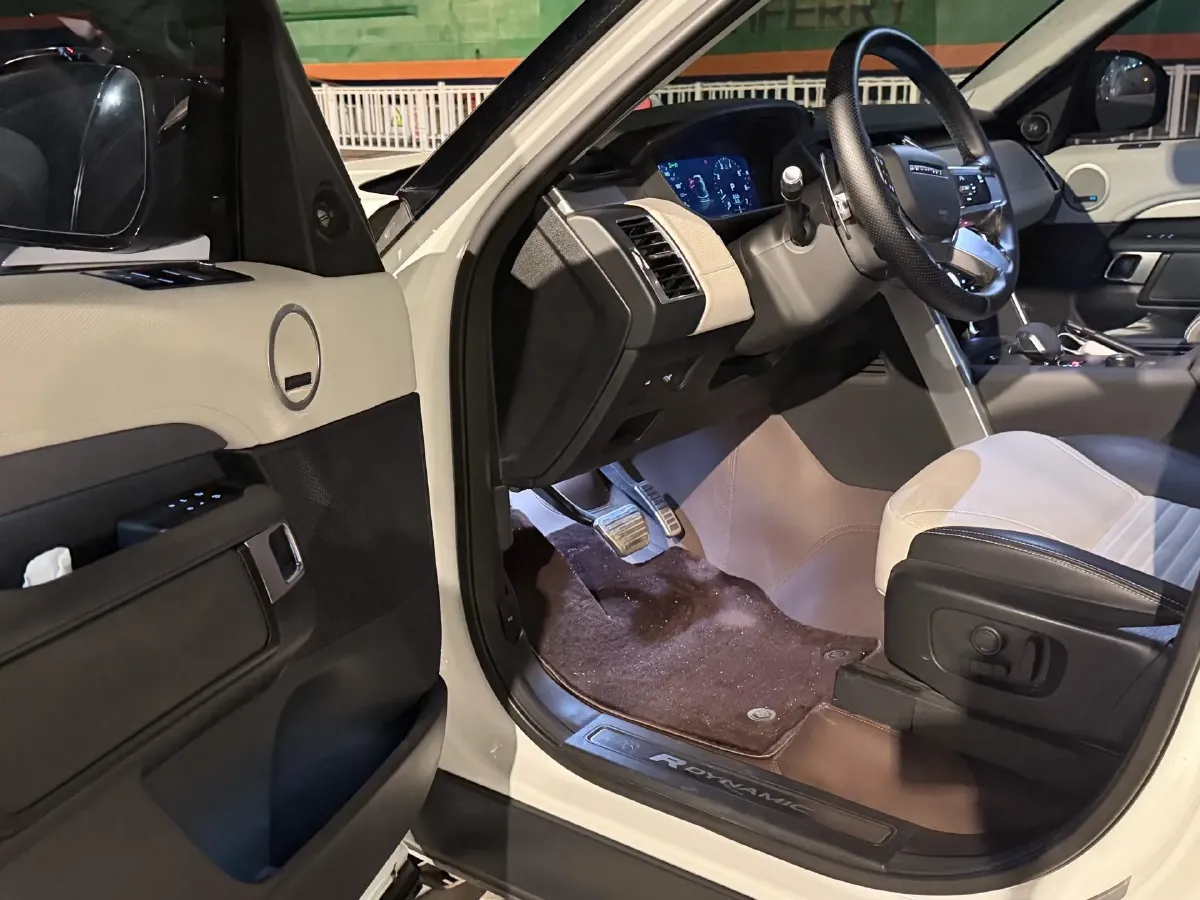 2021 Land Rover Discovery 3.0T 360HP L6 8AT,autocango,china used car exporter,china ev exporter,chinese used car exporter,chinese used ev exporter