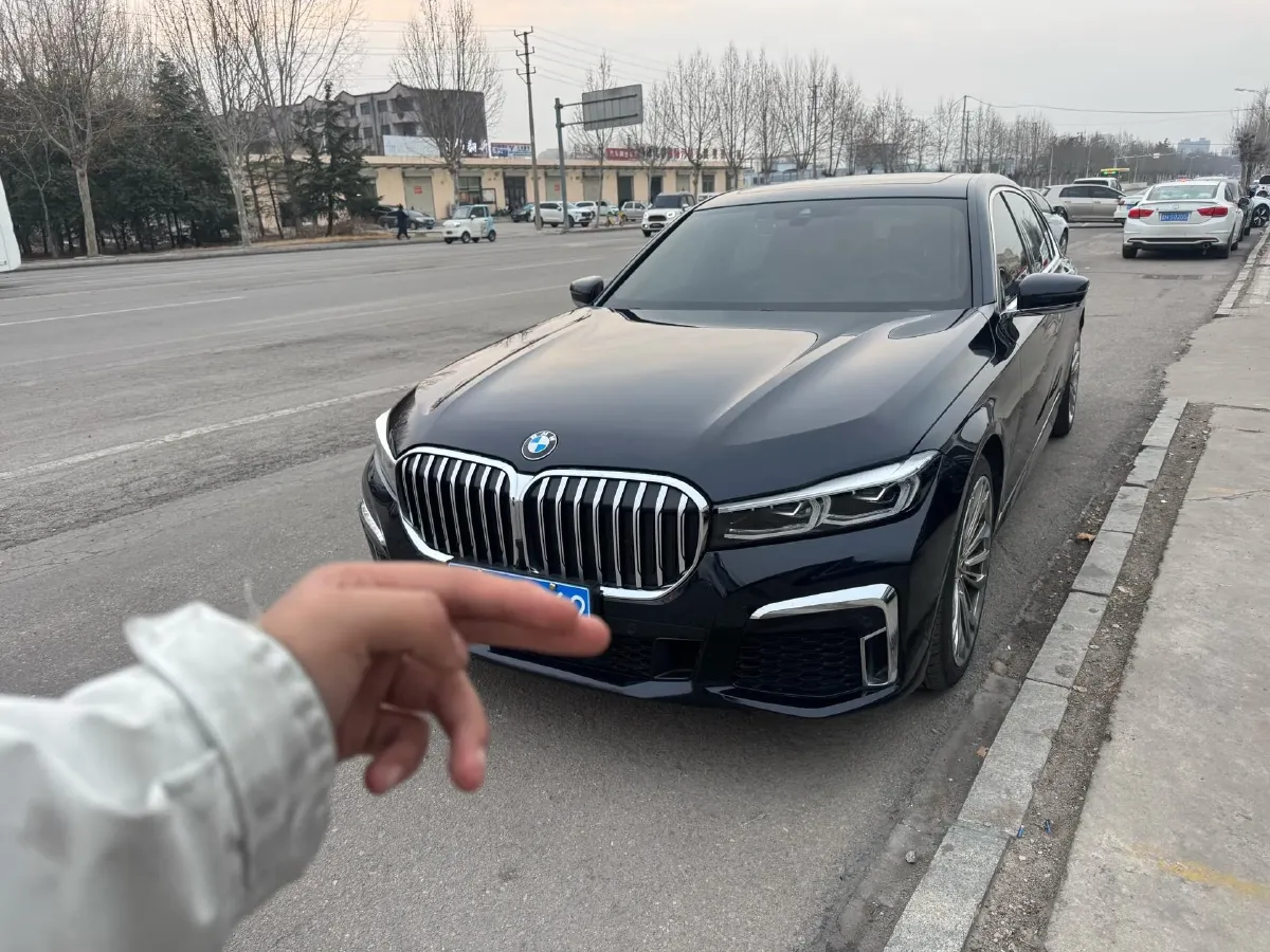 2019 BMW 7 Series 2.0T 265HP L4 8AT,autocango,china used car exporter,china ev exporter,chinese used car exporter,chinese used ev exporter