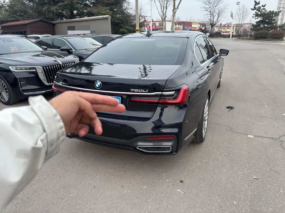 2019 BMW 7 Series 2.0T 265HP L4 8AT,autocango,china used car exporter,china ev exporter,chinese used car exporter,chinese used ev exporter