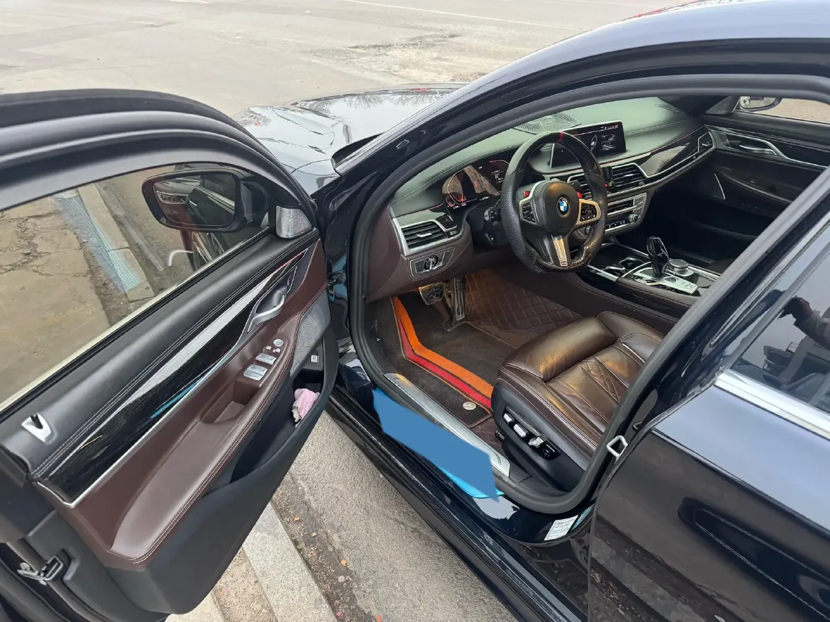 2019 BMW 7 Series 2.0T 265HP L4 8AT,autocango,china used car exporter,china ev exporter,chinese used car exporter,chinese used ev exporter