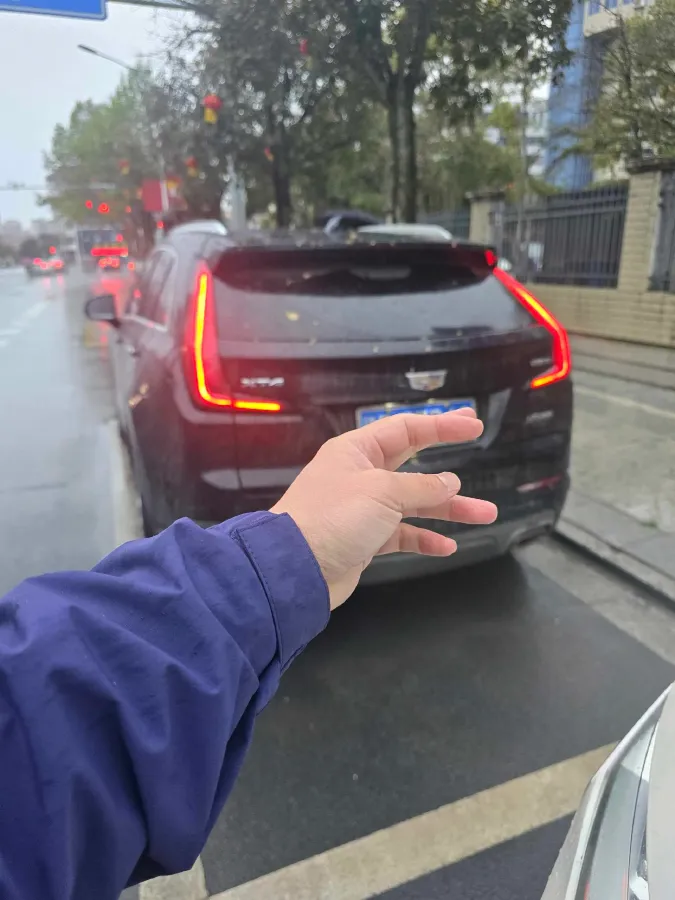 2022 Cadillac XT4 2.0T 237HP L4 9AT,autocango,china used car exporter,china ev exporter,chinese used car exporter,chinese used ev exporter