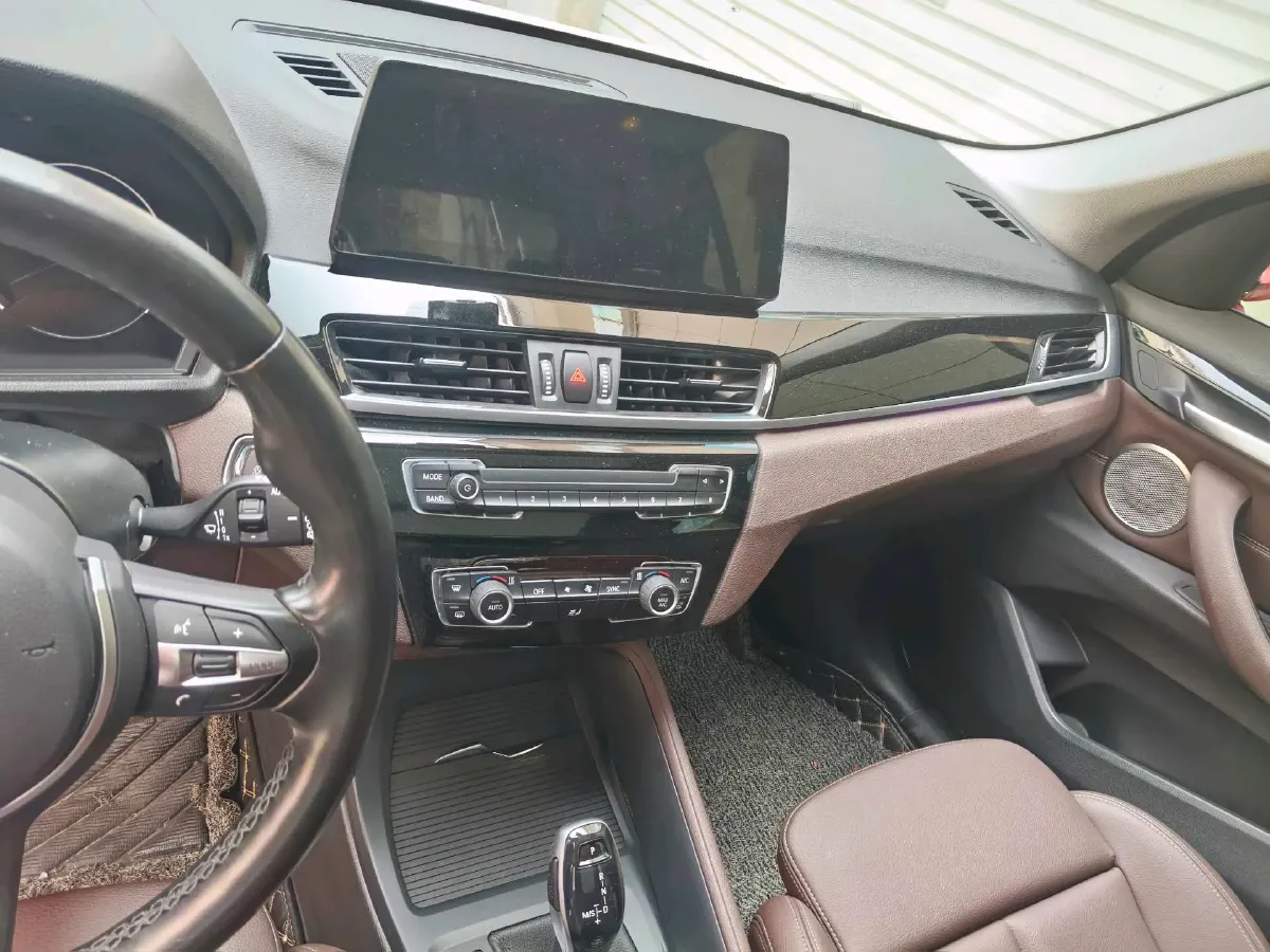 2022 BMW X1 2.0T 192HP L4 7DCT,autocango,china used car exporter,china ev exporter,chinese used car exporter,chinese used ev exporter