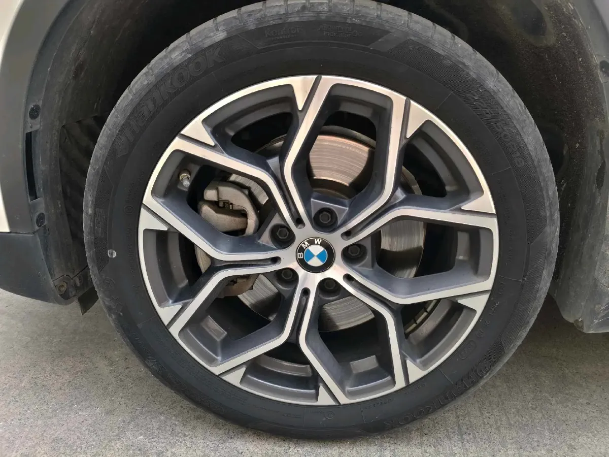 2022 BMW X1 2.0T 192HP L4 7DCT,autocango,china used car exporter,china ev exporter,chinese used car exporter,chinese used ev exporter