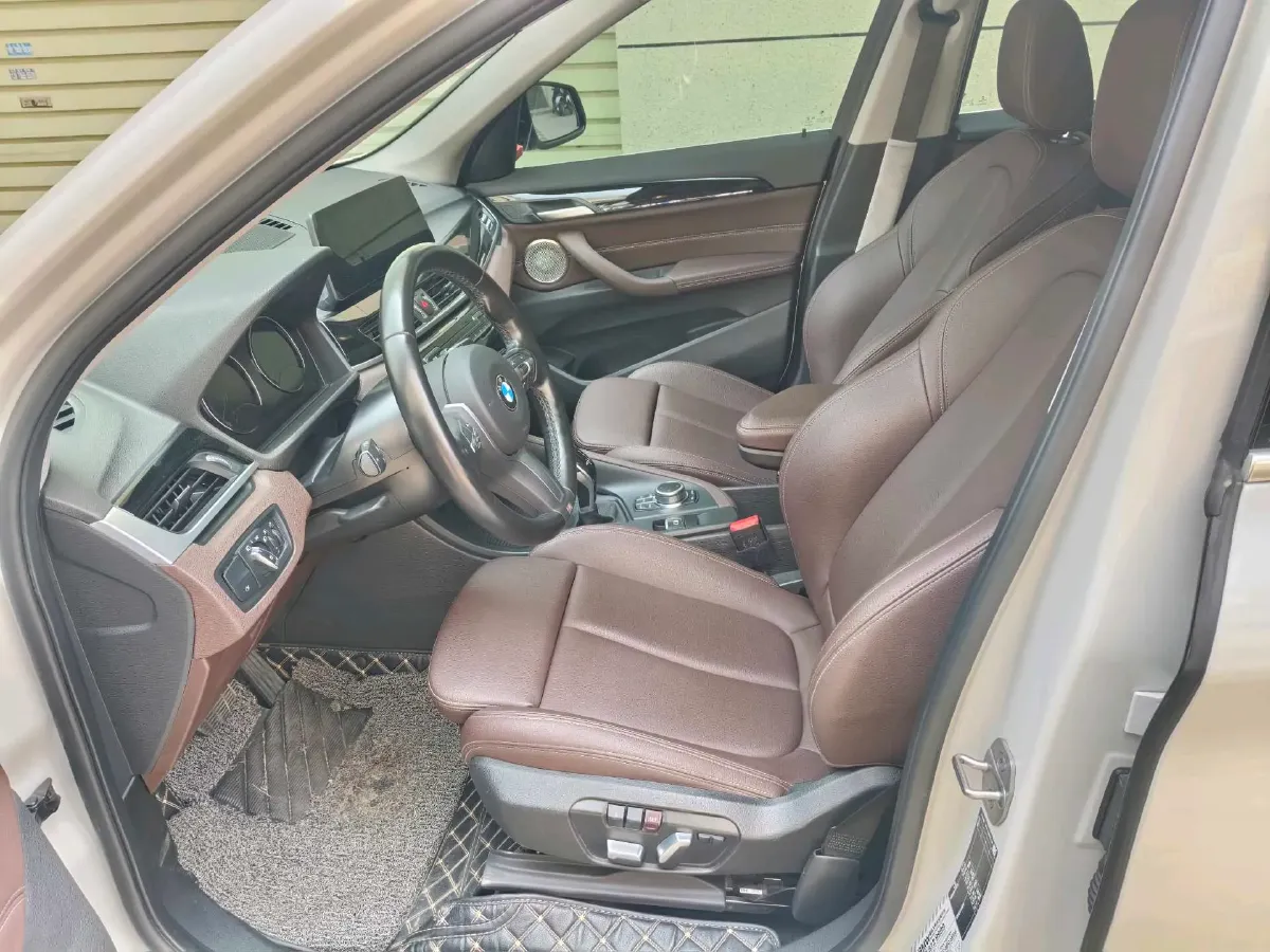 2022 BMW X1 2.0T 192HP L4 7DCT,autocango,china used car exporter,china ev exporter,chinese used car exporter,chinese used ev exporter