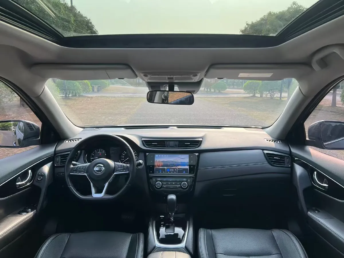 2021 Nissan X-Trail 2.0L 151HP L4 CVT,autocango,china used car exporter,china ev exporter,chinese used car exporter,chinese used ev exporter