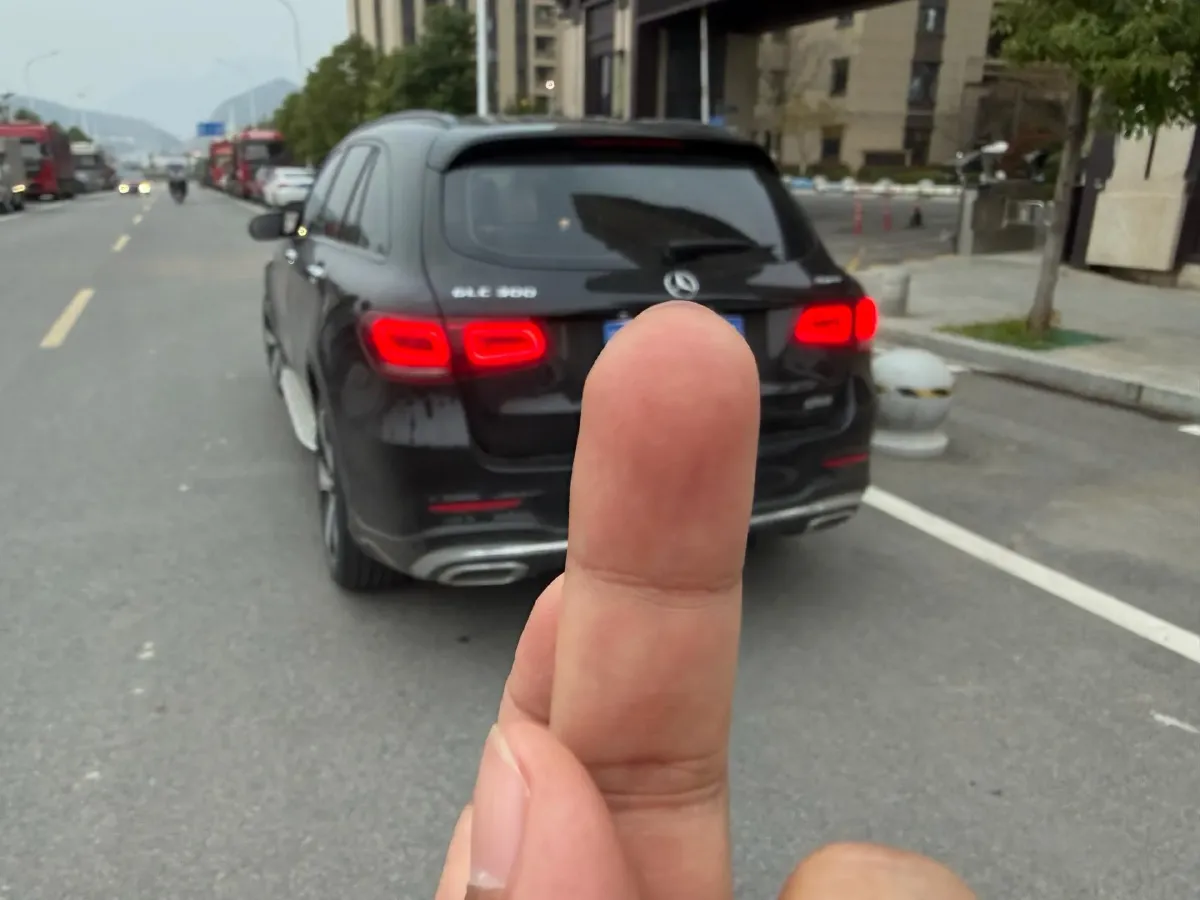 2022 Mercedes-Benz GLC Class 2.0T 258HP L4 9AT,autocango,china used car exporter,china ev exporter,chinese used car exporter,chinese used ev exporter