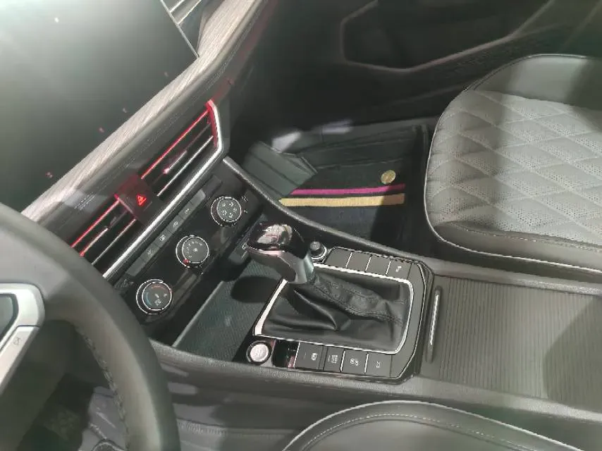 2025 Volkswagen Sagitar 1.5T 160HP L4 7DCT,autocango,china used car exporter,china ev exporter,chinese used car exporter,chinese used ev exporter