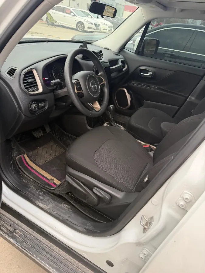 2018 Jeep Renegade 1.4T 150HP L4 7DCT,autocango,china used car exporter,china ev exporter,chinese used car exporter,chinese used ev exporter