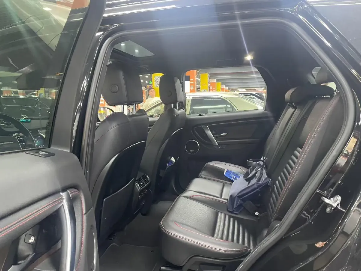 2020 Land Rover Discovery Sport 2.0T 249HP L4 9AT,autocango,china used car exporter,china ev exporter,chinese used car exporter,chinese used ev exporter