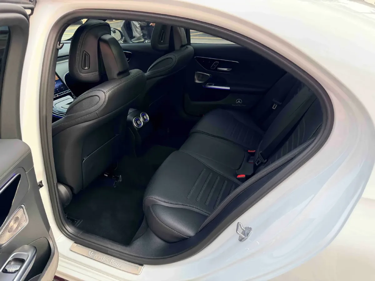 2023 Mercedes-Benz C Class 1.5T 204HP L4 9AT,autocango,china used car exporter,china ev exporter,chinese used car exporter,chinese used ev exporter