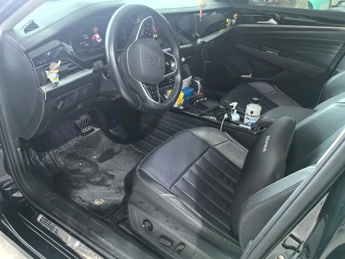 2023 Volkswagen Passat 2.0T 186HP L4 7DCT,autocango,china used car exporter,china ev exporter,chinese used car exporter,chinese used ev exporter