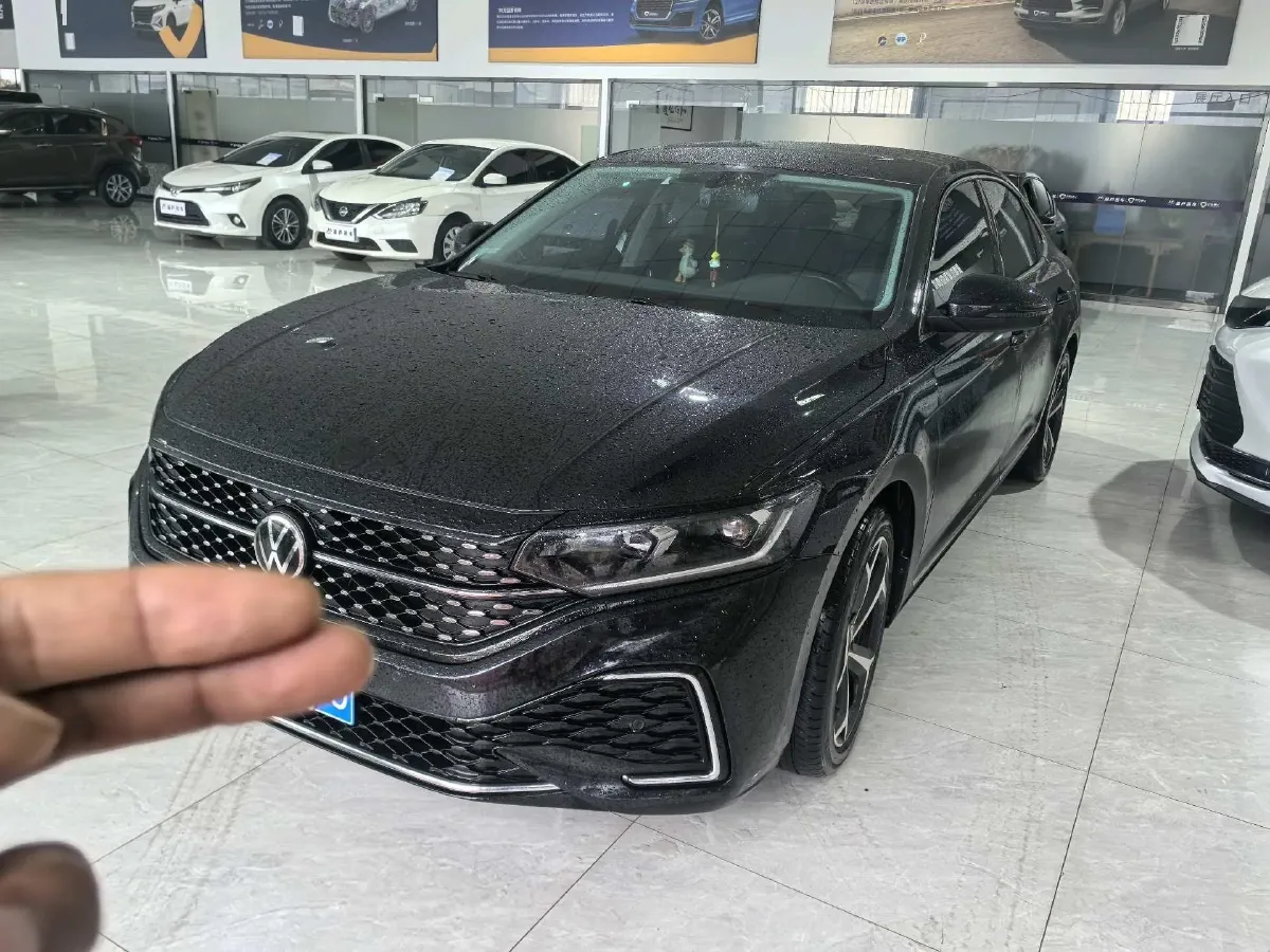 2023 Volkswagen Passat 2.0T 186HP L4 7DCT,autocango,china used car exporter,china ev exporter,chinese used car exporter,chinese used ev exporter