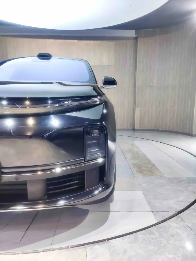 2024 Li L8 Range Extended 154HP REEV 52.3KWH,autocango,china used car exporter,china ev exporter,chinese used car exporter,chinese used ev exporter