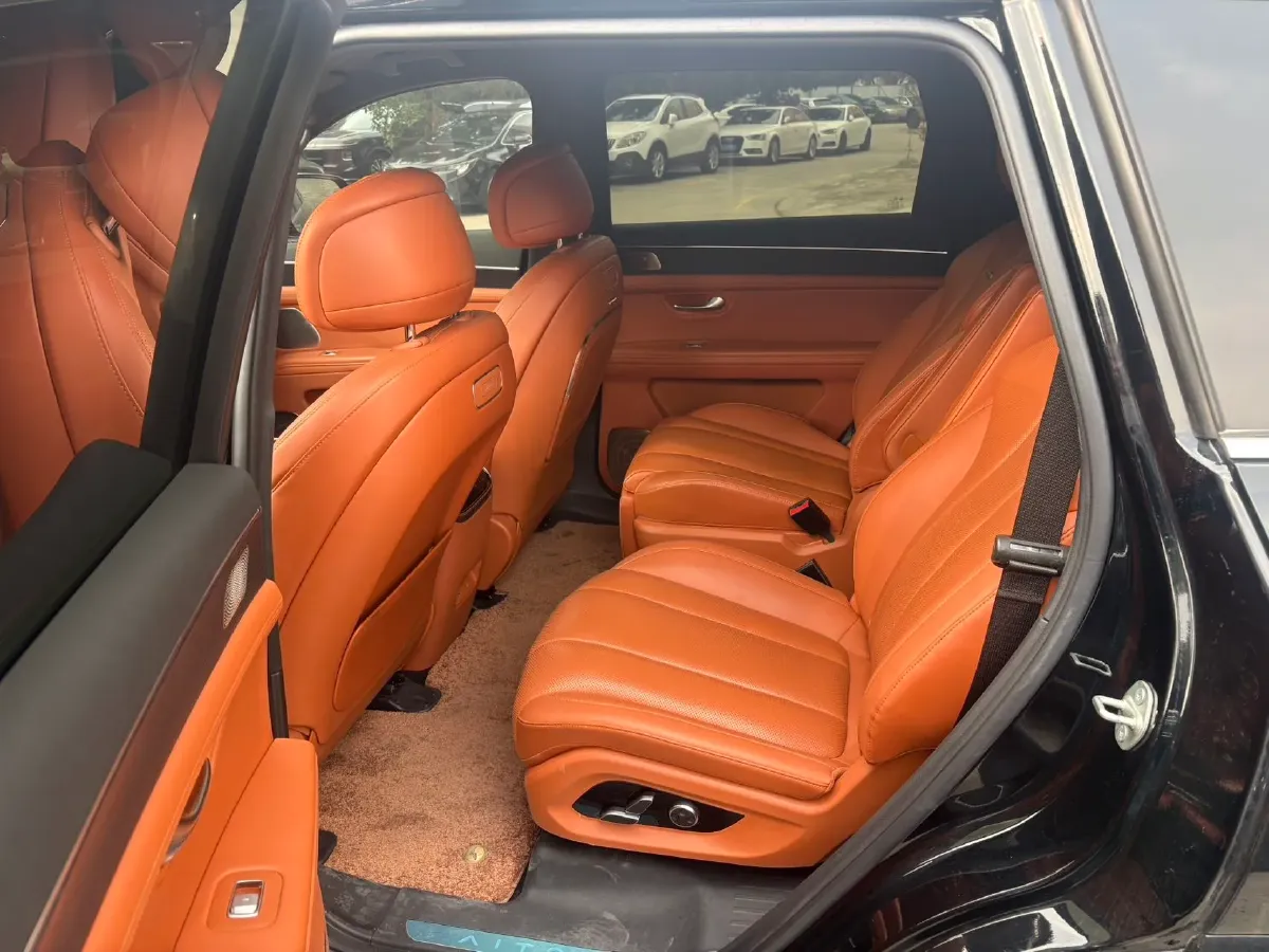 2024 AITO AITO M7 1.5T 152HP L4 REEV 42KWH,autocango,china used car exporter,china ev exporter,chinese used car exporter,chinese used ev exporter