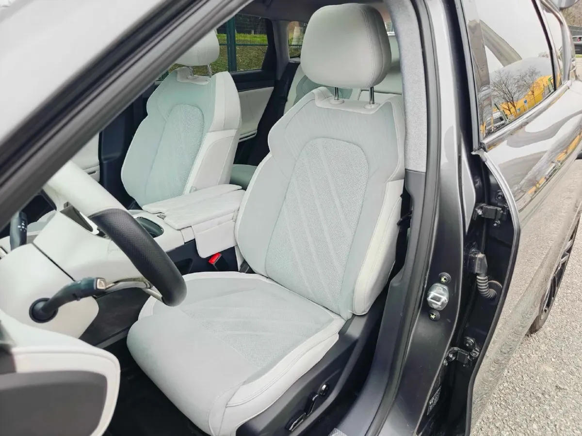 2025 Voyah FREE 1.5T 150HP L4 REEV 43KWH,autocango,china used car exporter,china ev exporter,chinese used car exporter,chinese used ev exporter