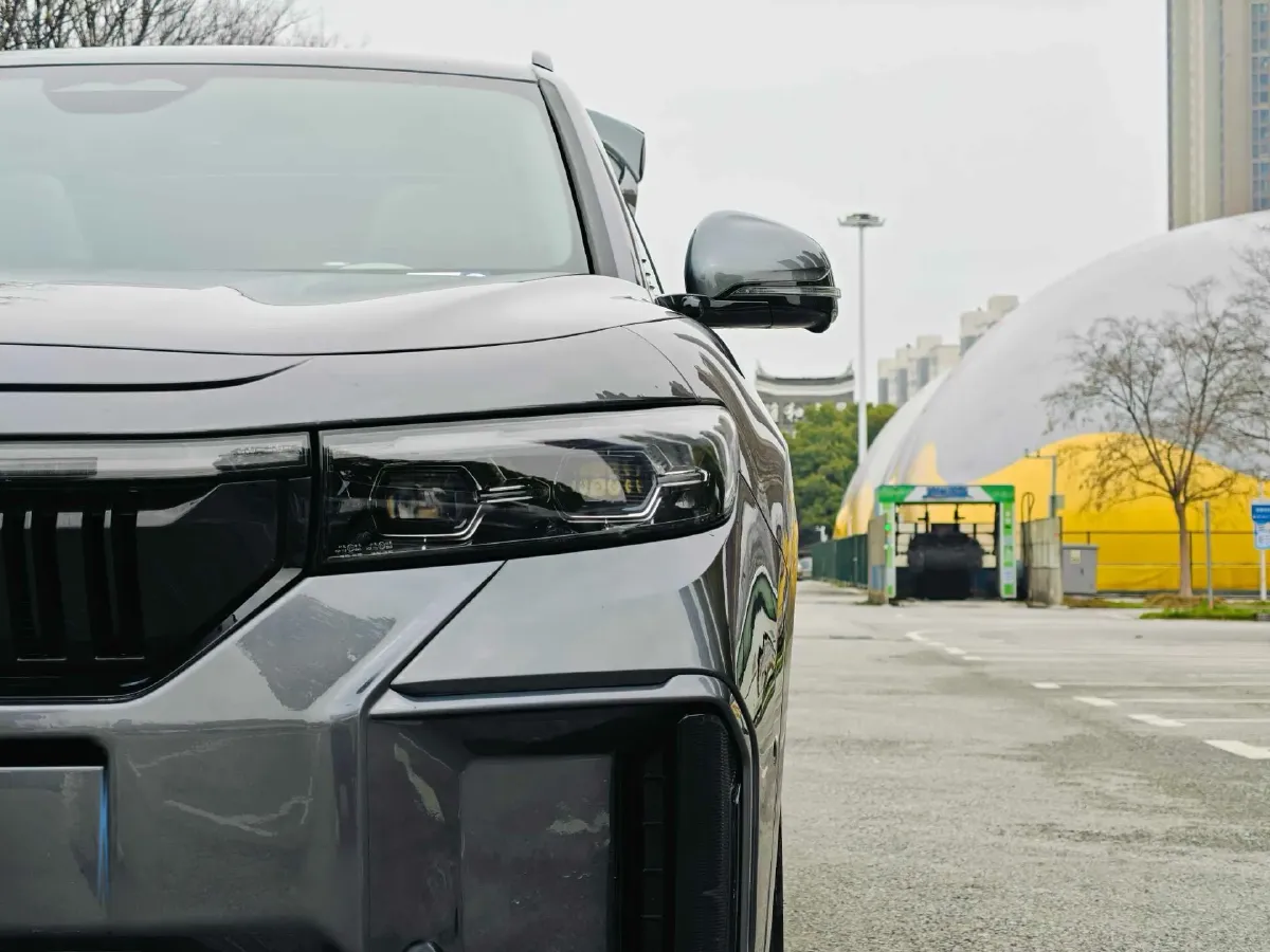 2025 Voyah FREE 1.5T 150HP L4 REEV 43KWH,autocango,china used car exporter,china ev exporter,chinese used car exporter,chinese used ev exporter