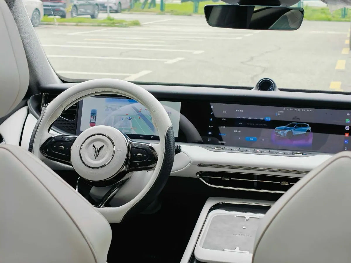 2025 Voyah FREE 1.5T 150HP L4 REEV 43KWH,autocango,china used car exporter,china ev exporter,chinese used car exporter,chinese used ev exporter