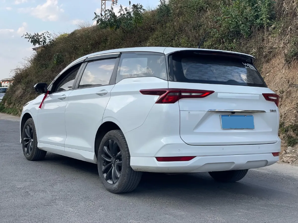 2020 WuLing KaiJie 1.5T 147HP L4 CVT,autocango,china used car exporter,china ev exporter,chinese used car exporter,chinese used ev exporter