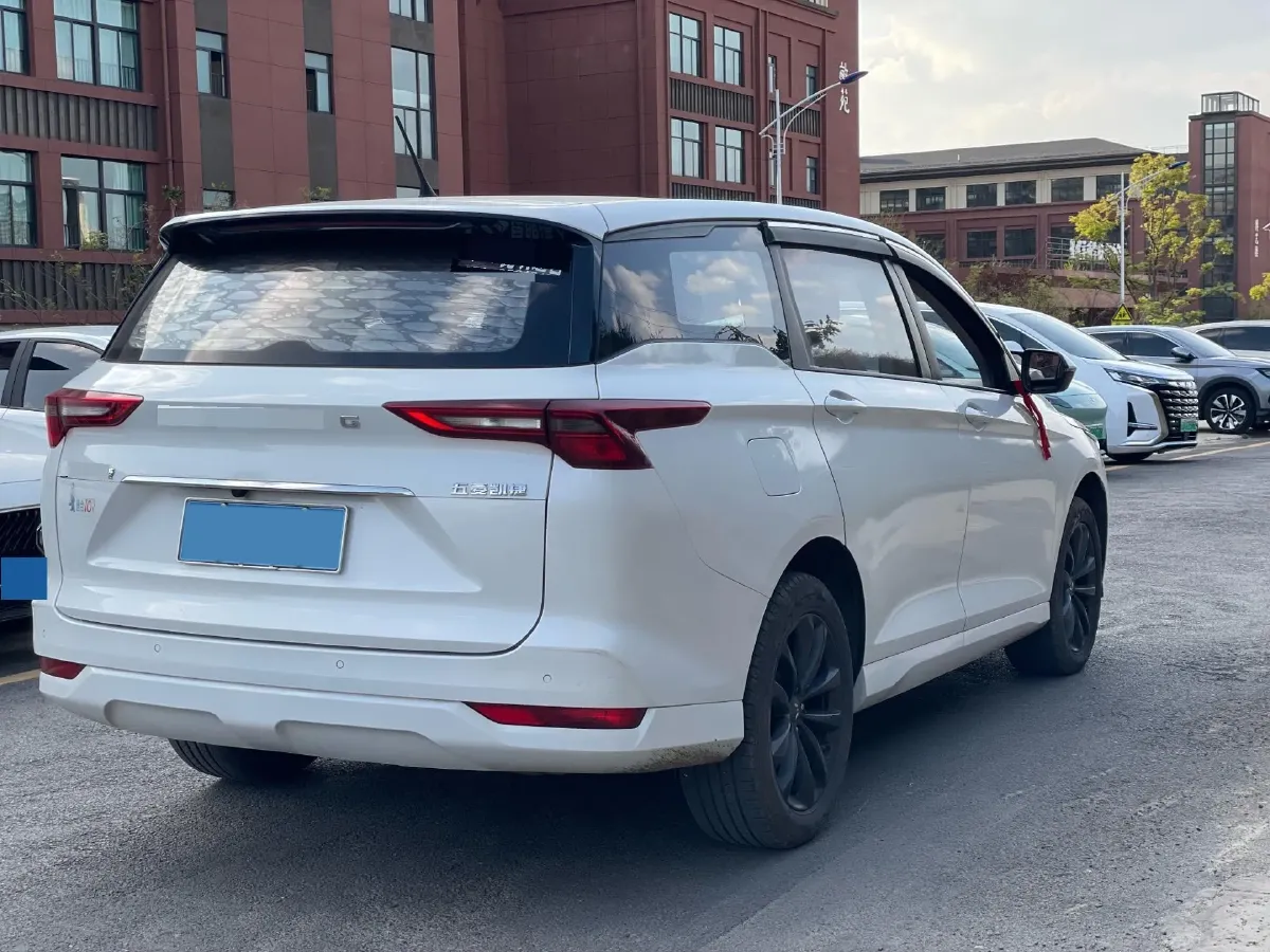 2020 WuLing KaiJie 1.5T 147HP L4 CVT,autocango,china used car exporter,china ev exporter,chinese used car exporter,chinese used ev exporter