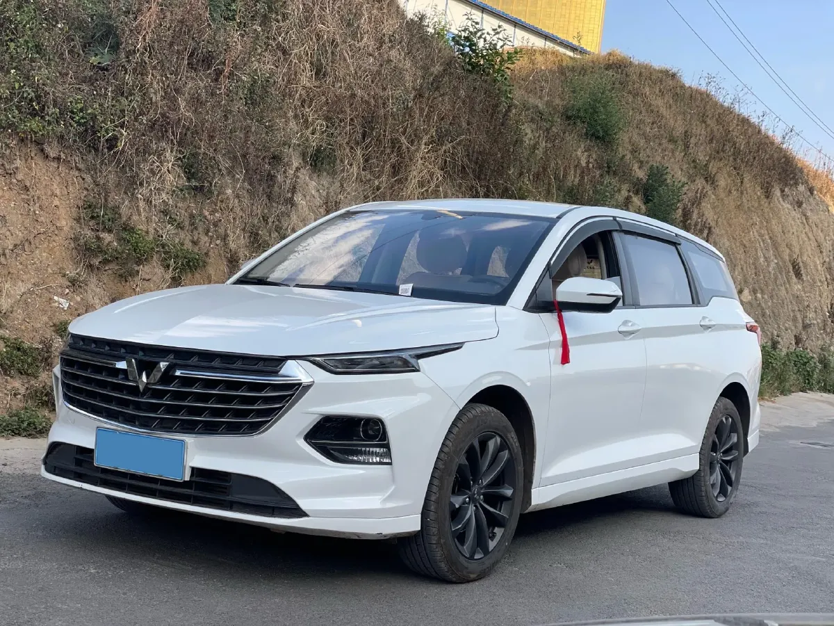 2020 WuLing KaiJie 1.5T 147HP L4 CVT,autocango,china used car exporter,china ev exporter,chinese used car exporter,chinese used ev exporter