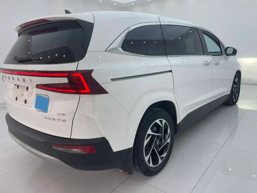2021 Hyundai Custo 2.0T 236HP L4 8AT,autocango,china used car exporter,china ev exporter,chinese used car exporter,chinese used ev exporter
