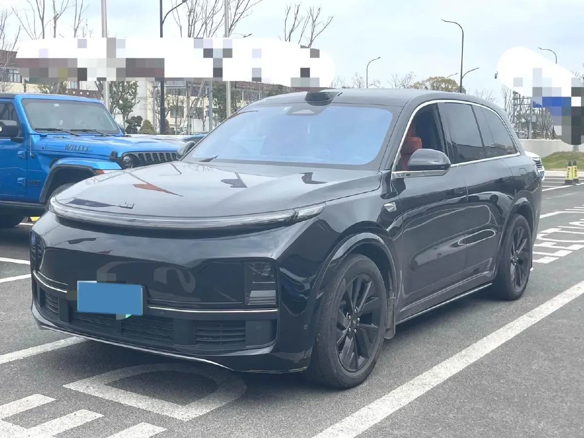 2023 Li L8 Range Extended 154HP REEV 40.9KWH,autocango,china used car exporter,china ev exporter,chinese used car exporter,chinese used ev exporter
