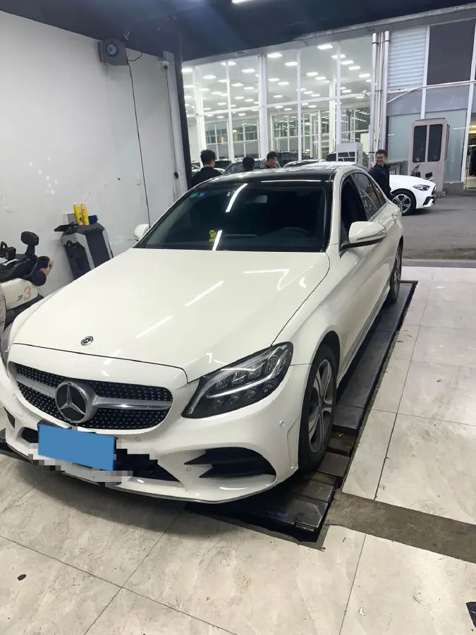 2020 Mercedes-Benz C Class 1.5T 184HP L4 9AT,autocango,china used car exporter,china ev exporter,chinese used car exporter,chinese used ev exporter
