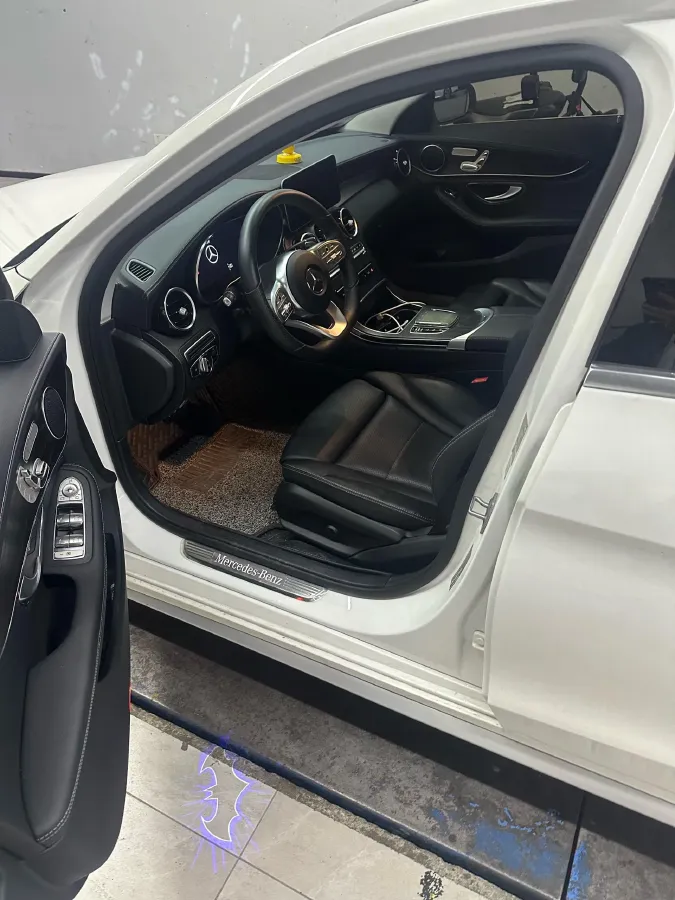 2020 Mercedes-Benz C Class 1.5T 184HP L4 9AT,autocango,china used car exporter,china ev exporter,chinese used car exporter,chinese used ev exporter