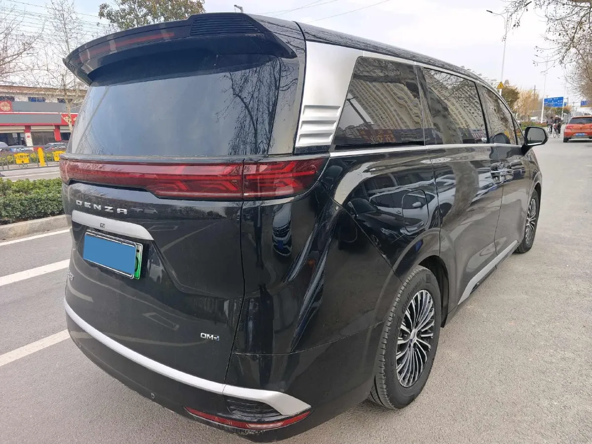 2024 Denza D9 1.5T 139HP L4 E-CVT PHEV 40KWH,autocango,china used car exporter,china ev exporter,chinese used car exporter,chinese used ev exporter