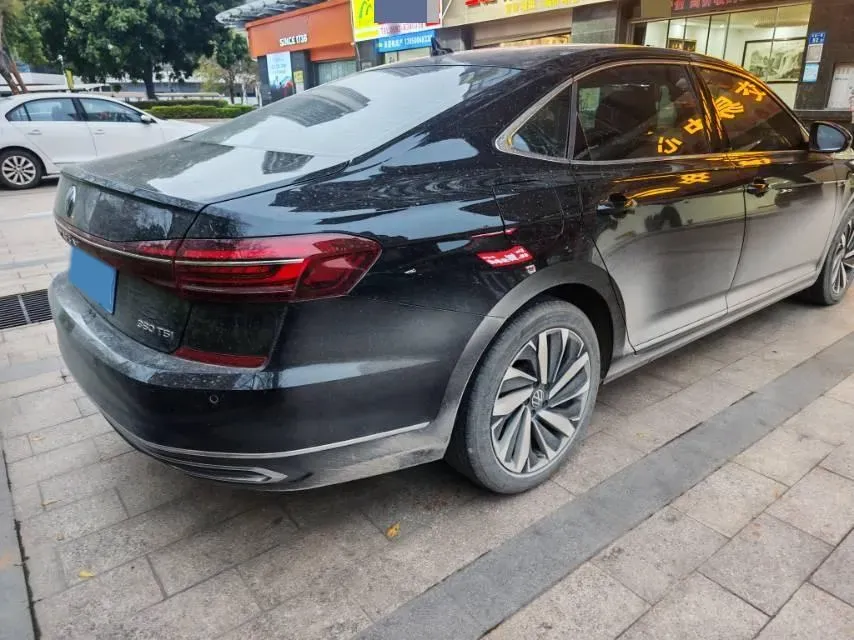 2024 Volkswagen Passat 2.0T 220HP L4 7DCT,autocango,china used car exporter,china ev exporter,chinese used car exporter,chinese used ev exporter