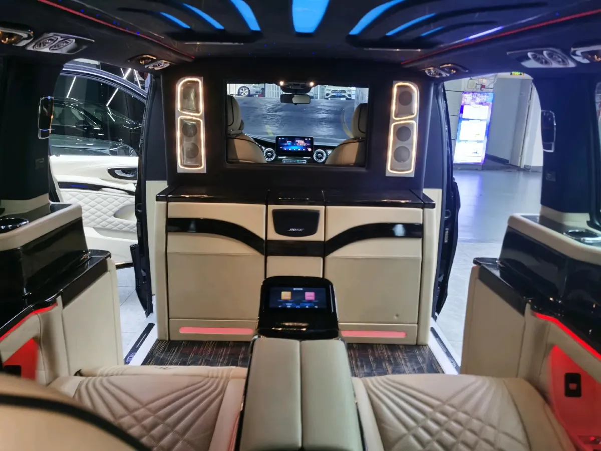 2021 Mercedes-Benz Vito 2.0T 211HP L4 9AT,autocango,china used car exporter,china ev exporter,chinese used car exporter,chinese used ev exporter