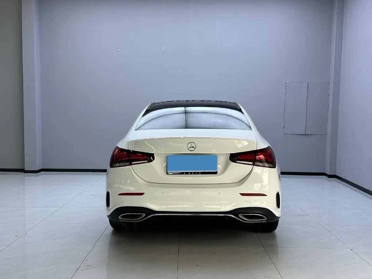 2020 Mercedes-Benz A Class 1.3T 163HP L4 7DCT,autocango,china used car exporter,china ev exporter,chinese used car exporter,chinese used ev exporter