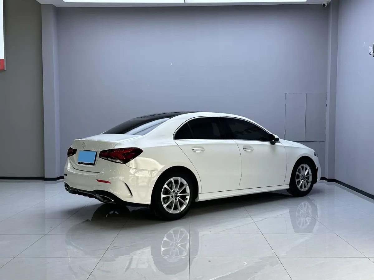 2020 Mercedes-Benz A Class 1.3T 163HP L4 7DCT,autocango,china used car exporter,china ev exporter,chinese used car exporter,chinese used ev exporter