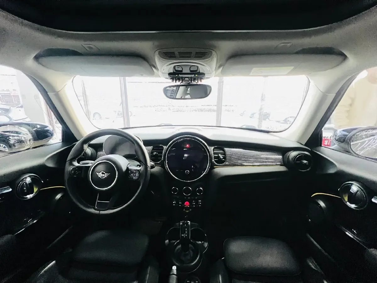 2022 MINI MINI 1.5T 136HP L3 7DCT,autocango,china used car exporter,china ev exporter,chinese used car exporter,chinese used ev exporter