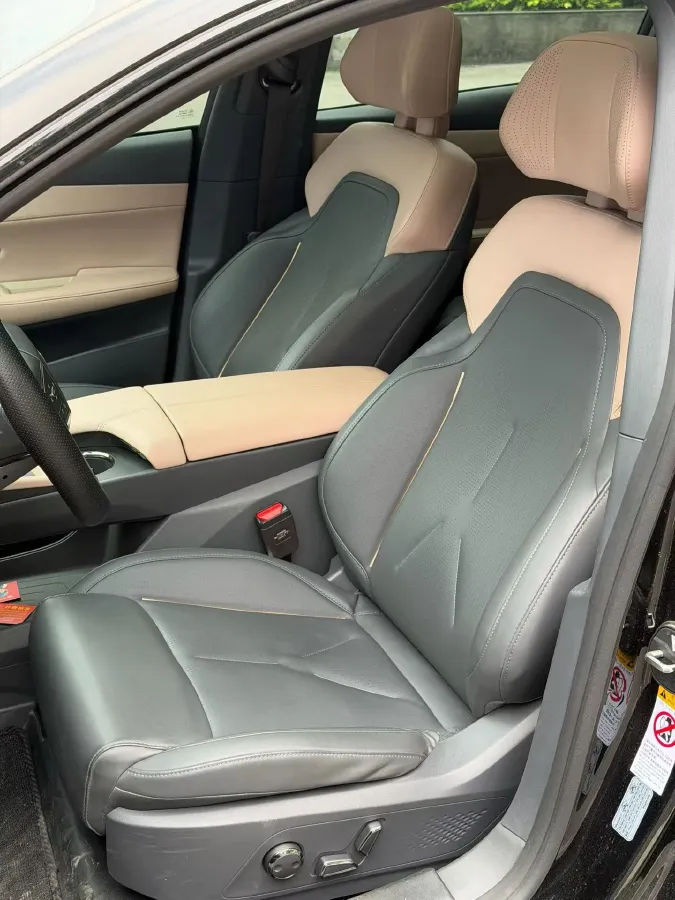 2022 Mazda 3 Axela 2.0L 158HP L4 6AT,autocango,china used car exporter,china ev exporter,chinese used car exporter,chinese used ev exporter