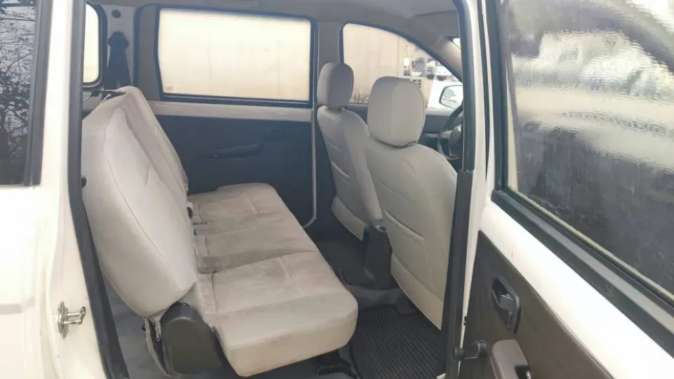 2015 WuLing HongGuang 1.5L 112HP L4 5MT,autocango,china used car exporter,china ev exporter,chinese used car exporter,chinese used ev exporter