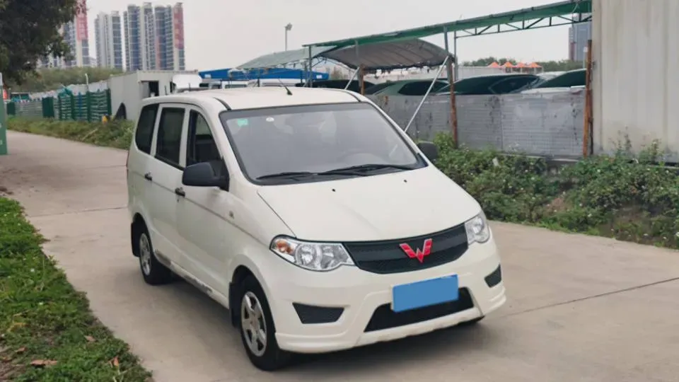 2015 WuLing HongGuang 1.5L 112HP L4 5MT,autocango,china used car exporter,china ev exporter,chinese used car exporter,chinese used ev exporter