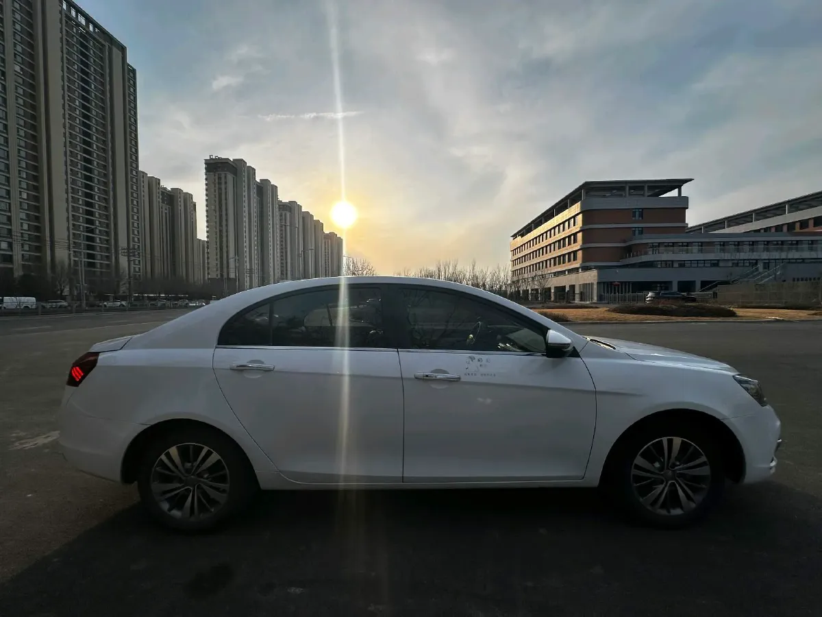2019 Geely Emgrand 1.5L 109HP L4 5MT,autocango,china used car exporter,china ev exporter,chinese used car exporter,chinese used ev exporter