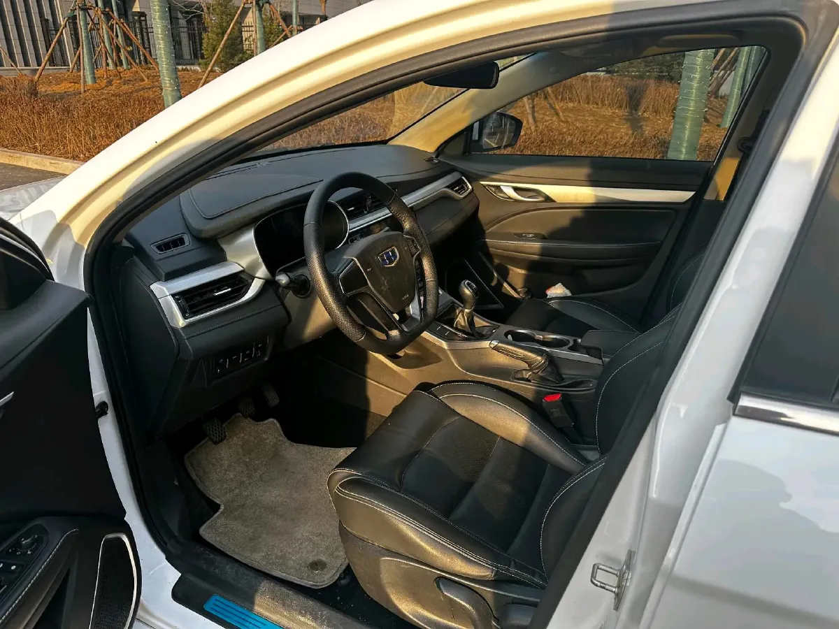 2019 Geely Emgrand 1.5L 109HP L4 5MT,autocango,china used car exporter,china ev exporter,chinese used car exporter,chinese used ev exporter