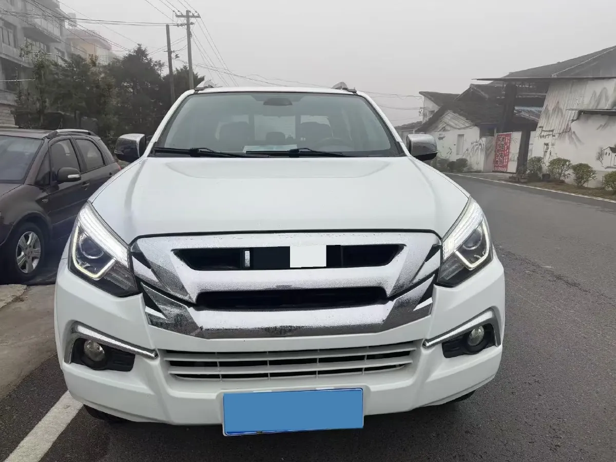 2021 Isuzu D-MAX 1.9T 163HP L4 6AT,autocango,china used car exporter,china ev exporter,chinese used car exporter,chinese used ev exporter